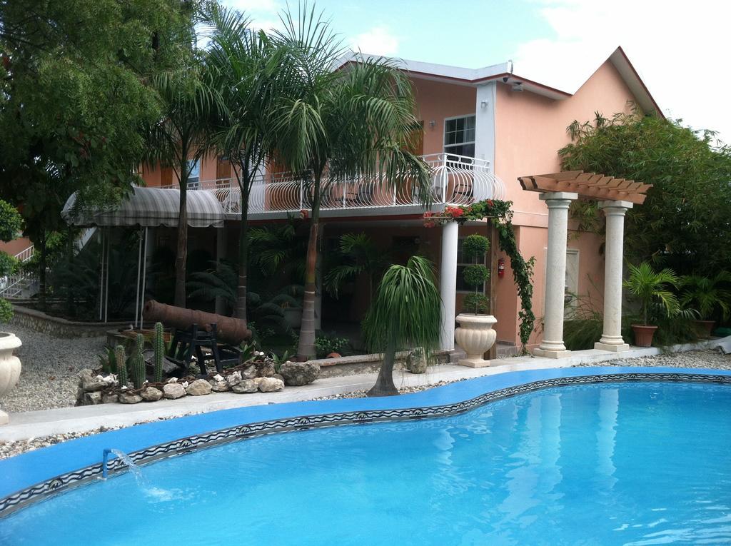 Palm Inn Hotel ポルトープランス エクステリア 写真