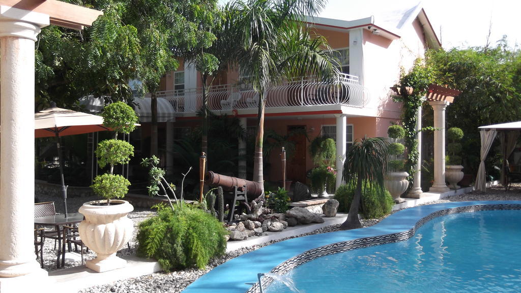 Palm Inn Hotel ポルトープランス エクステリア 写真