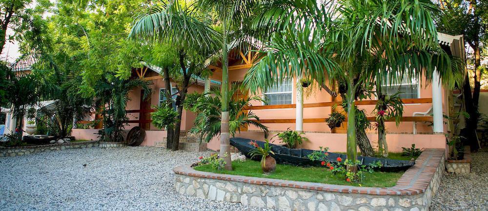Palm Inn Hotel ポルトープランス エクステリア 写真